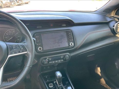 Used 2021 Nissan Kicks SR w/ SR Premium Package image 9