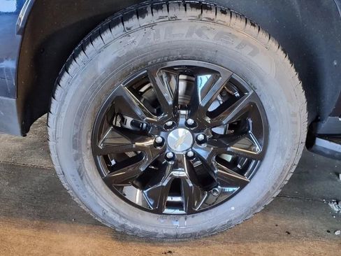 Used 2023 Chevrolet Tahoe LT AWD/4WD image 4