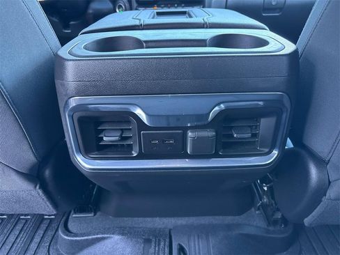 Used 2021 GMC Sierra 1500 Elevation w/ Preferred Package image 11