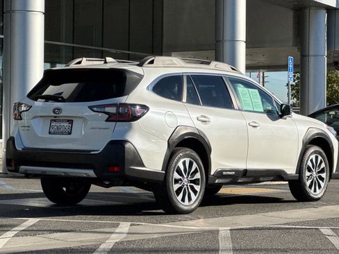 Certified 2023 Subaru Outback Limited image 4