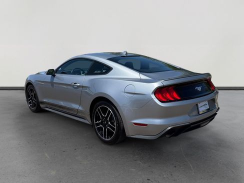 Used 2023 Ford Mustang Premium image 3