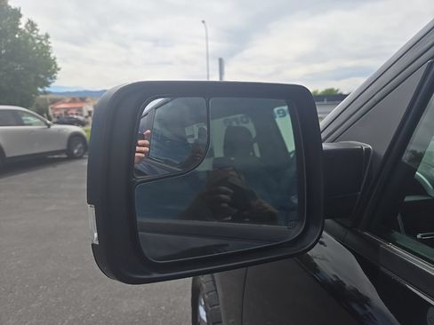 Used 2019 RAM 1500 Big Horn AWD/4WD image 32