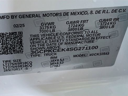 Used 2025 Chevrolet Silverado 1500 Custom Trail Boss AWD/4WD image 28