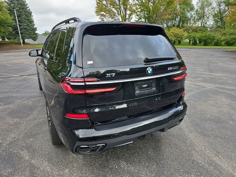 Used 2023 BMW X7 M60i AWD/4WD image 3