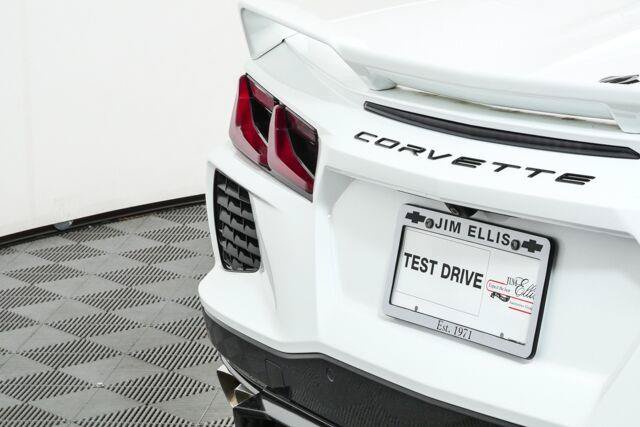 Used 2022 Chevrolet Corvette Stingray Preferred Conv w/ Z51 Performance Package RWD image 38