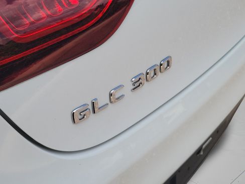 Used 2023 Mercedes-Benz GLC 300 4MATIC Coupe image 29