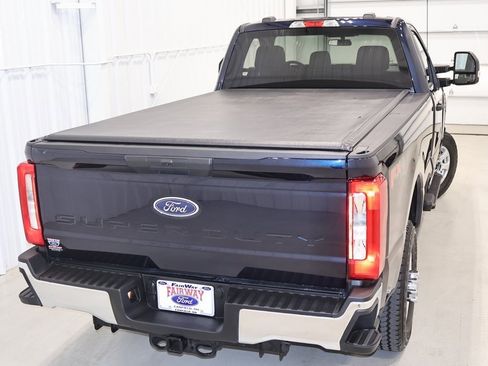 Certified 2024 Ford F250 XLT w/ FX4 Off-Road Package image 39