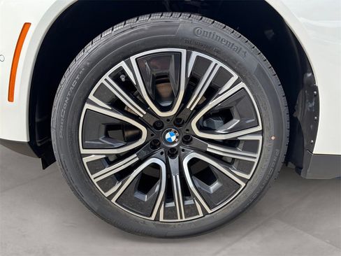New 2026 BMW X3 xDrive30 w/ Premium Package image 14