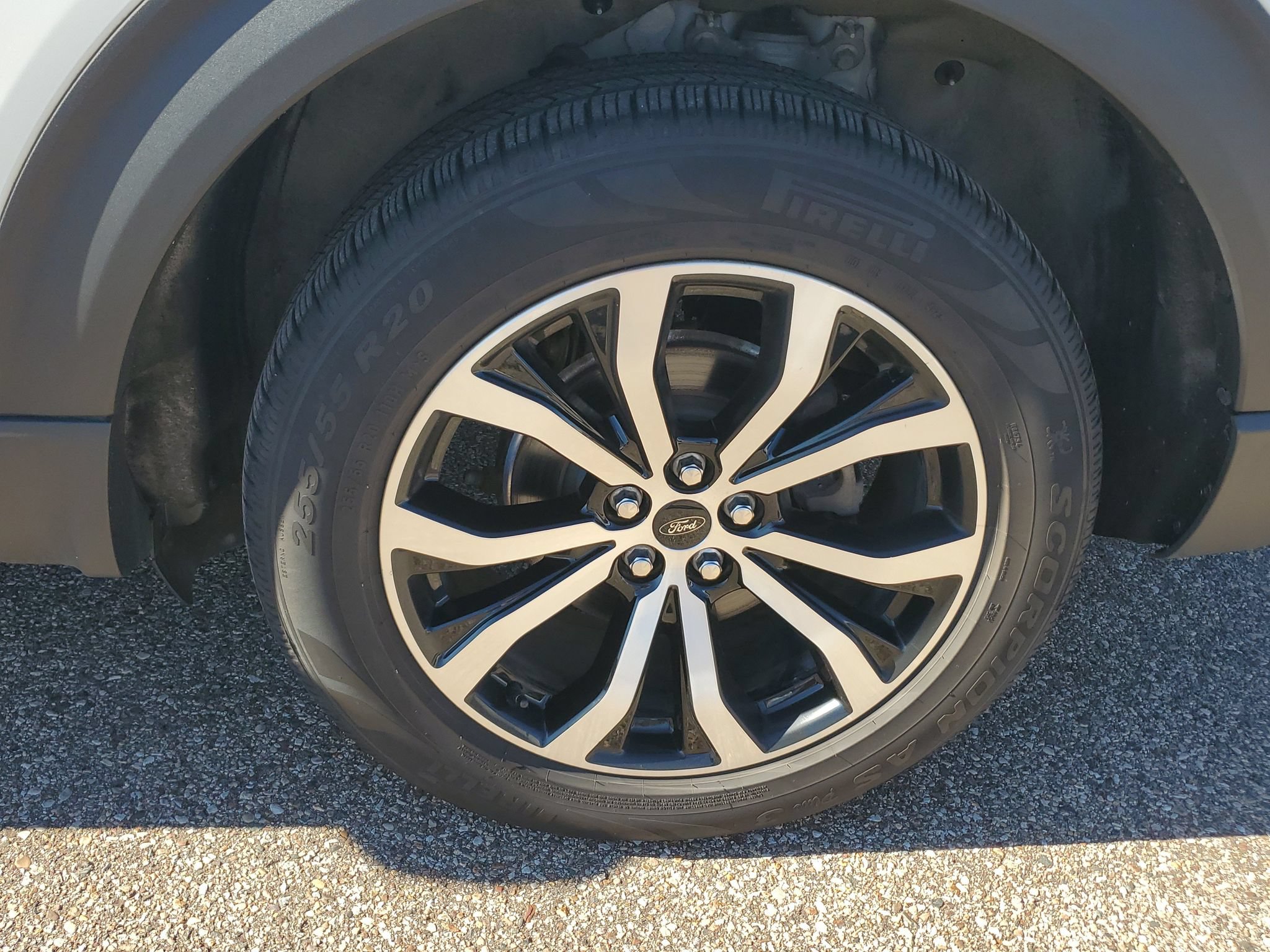 Used 2020 Ford Explorer ST w/ Premium Technology Package AWD/4WD image 6