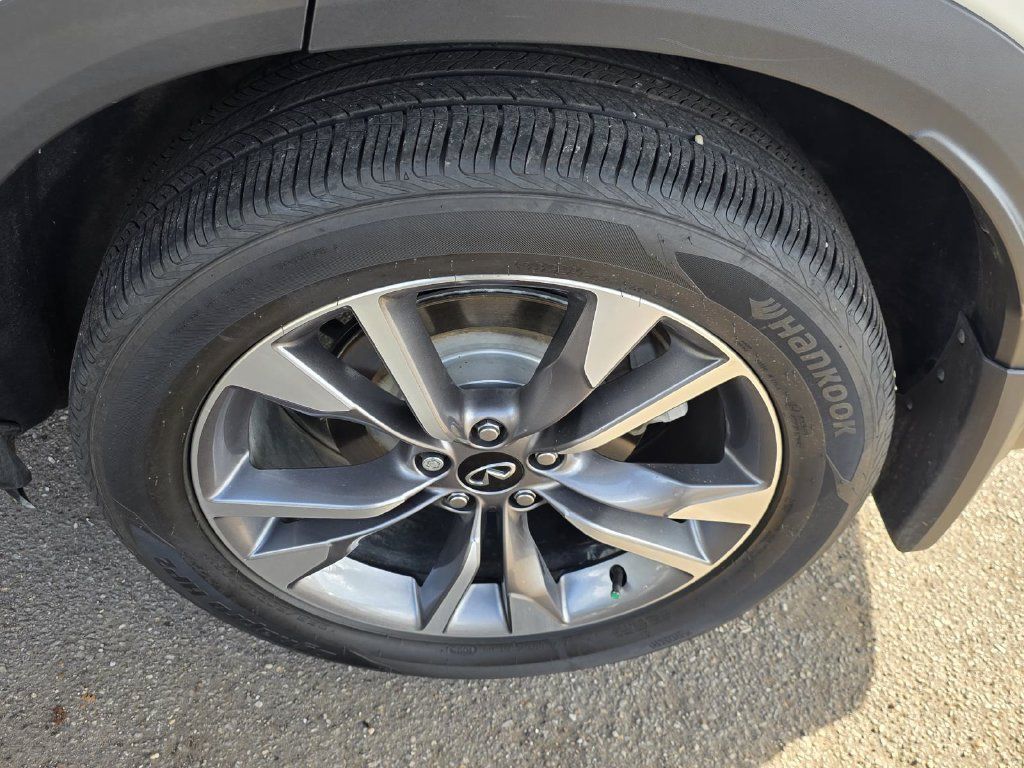 Used 2023 INFINITI QX60 Luxe w/ Cargo Package FWD image 34