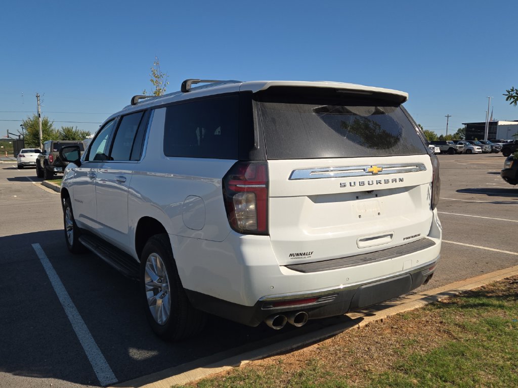 Used 2022 Chevrolet Suburban Premier AWD/4WD image 2