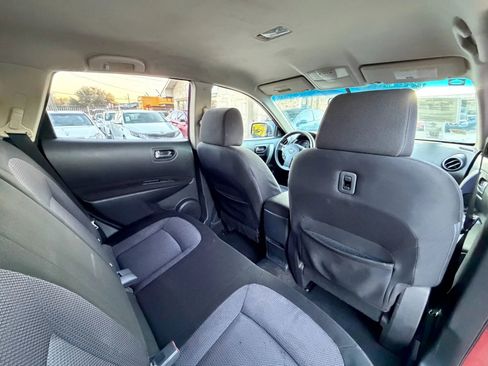 Used 2012 Nissan Rogue SV image 22