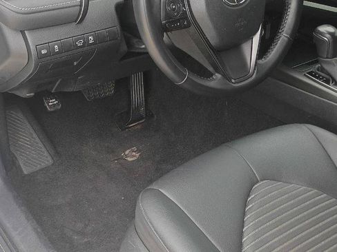 Used 2023 Toyota Camry SE FWD image 11