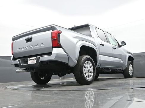 Used 2025 Toyota Tacoma SR5 RWD image 25