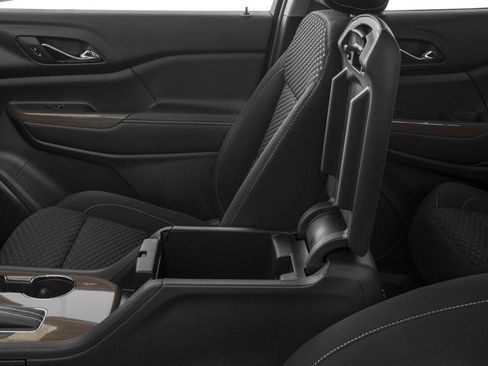 Used 2017 GMC Acadia SLE FWD image 18