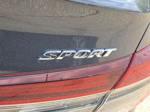 Used 2025 Honda Civic Sport image 17
