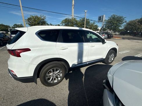 Used 2020 Hyundai Santa Fe SE FWD image 16