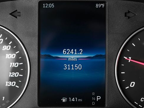 Used 2025 Mercedes-Benz Sprinter 2500 image 18