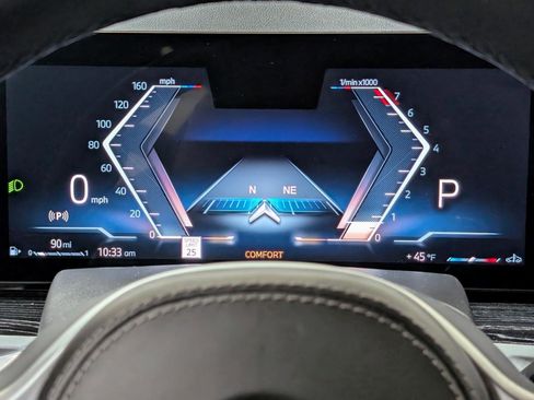 Used 2024 BMW X7 xDrive40i w/ M Sport Package image 40