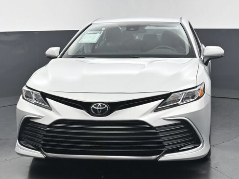 Used 2024 Toyota Camry LE FWD image 9