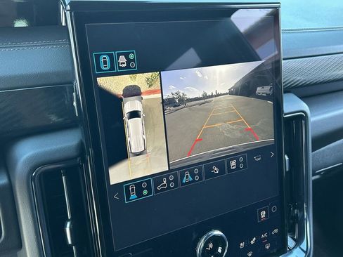 New 2026 GMC Yukon XL AT4 w/ AT4 Premium Plus Package AWD/4WD image 15