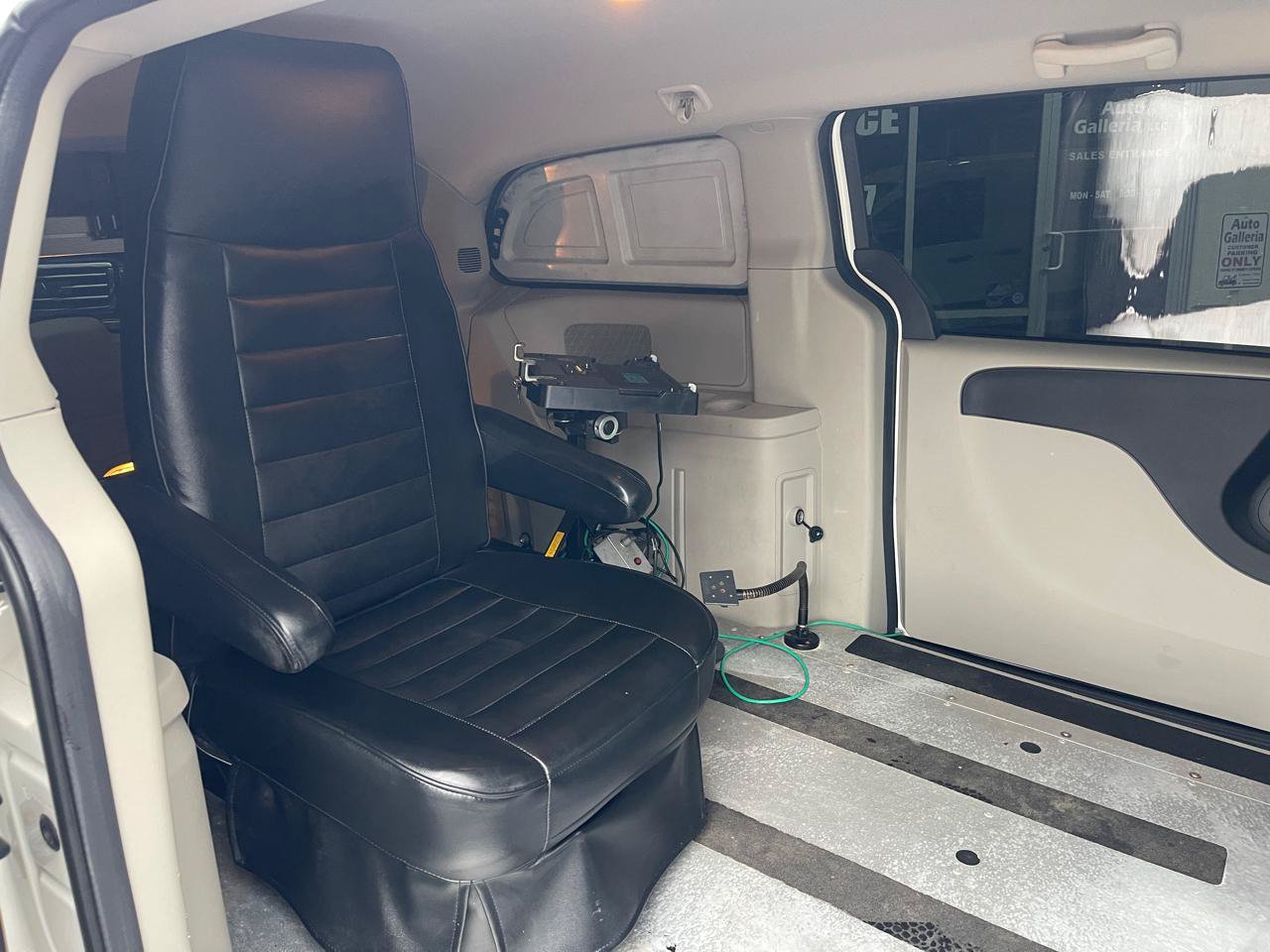 Used 2013 RAM C/V Tradesman w/ UConnect Hands-Free Group FWD image 11