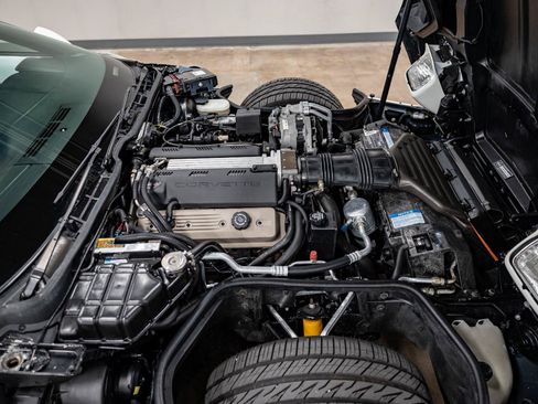 Used 1992 Chevrolet Corvette Convertible RWD image 15