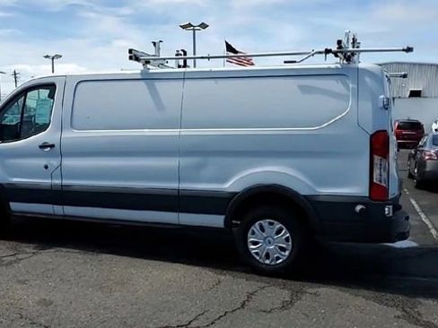 Used 2018 Ford Transit 250 148 Low Roof RWD image 6