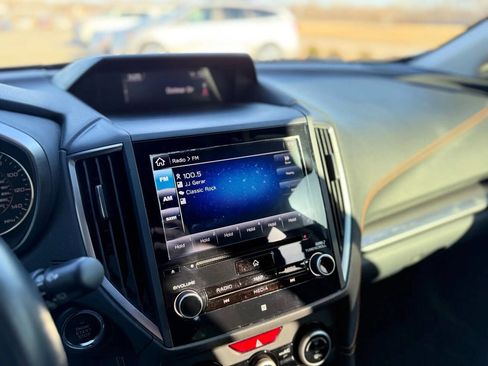 Used 2018 Subaru Crosstrek 2.0i Limited image 19