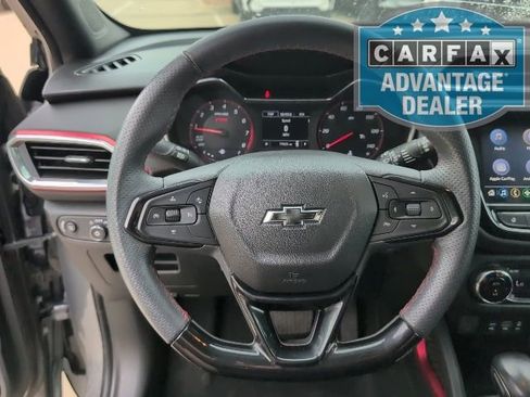 Used 2021 Chevrolet TrailBlazer RS w/ Sun and Liftgate Package FWD image 17