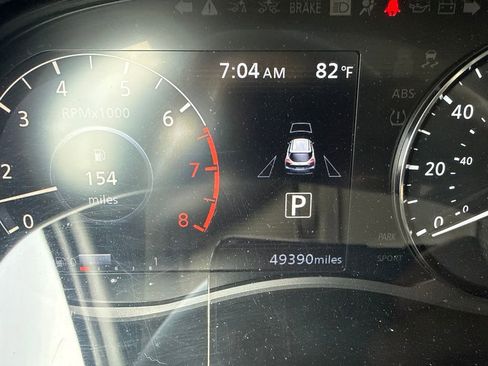 Used 2023 Nissan Kicks SR w/ SR Premium Package FWD image 8