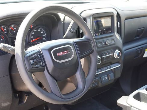 Used 2025 GMC Sierra 2500 Pro AWD/4WD image 15