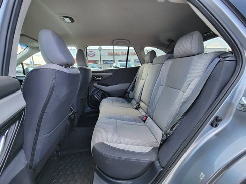 Used 2022 Subaru Outback Premium AWD/4WD image 12