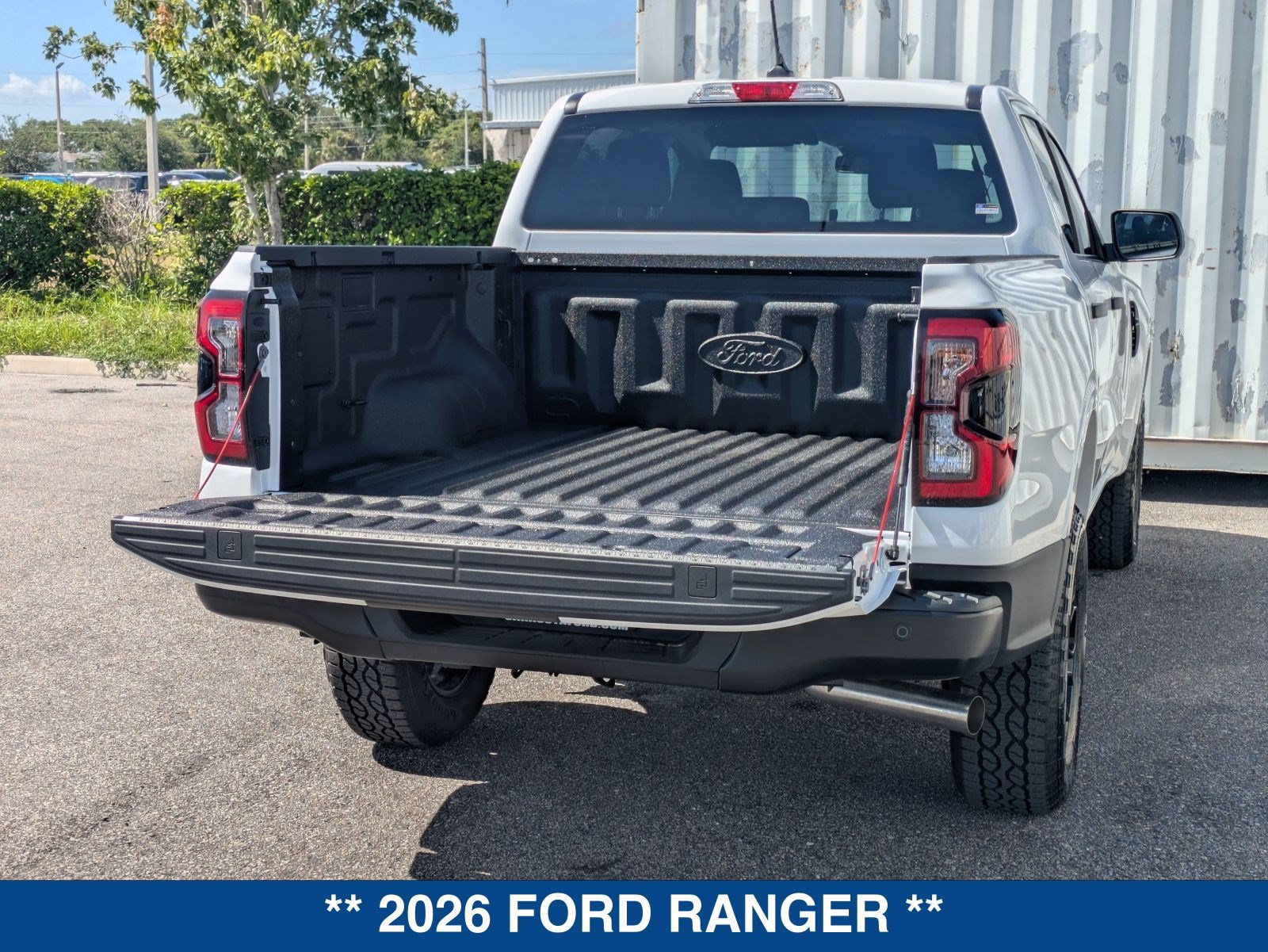New 2026 Ford Ranger XLT w/ Black Appearance Package RWD image 15