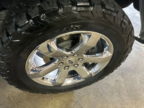 Used 2022 Ford F150 Lariat w/ Max Trailer Tow Package image 36