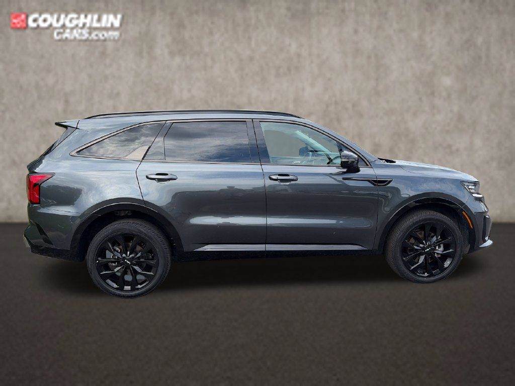 Used 2023 Kia Sorento SX AWD/4WD image 14