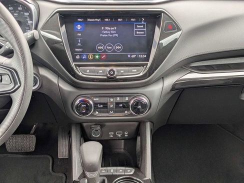 Used 2022 Chevrolet TrailBlazer LT w/ Convenience Package image 18