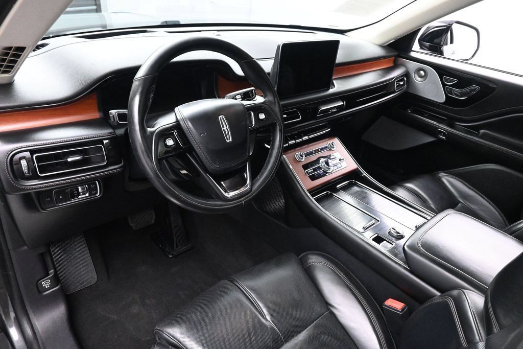 Used 2020 Lincoln Aviator Reserve w/ Equipment Group 202A AWD/4WD image 10
