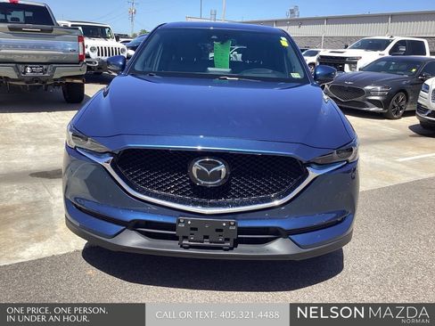 Used 2019 MAZDA CX-5 Signature AWD/4WD image 2