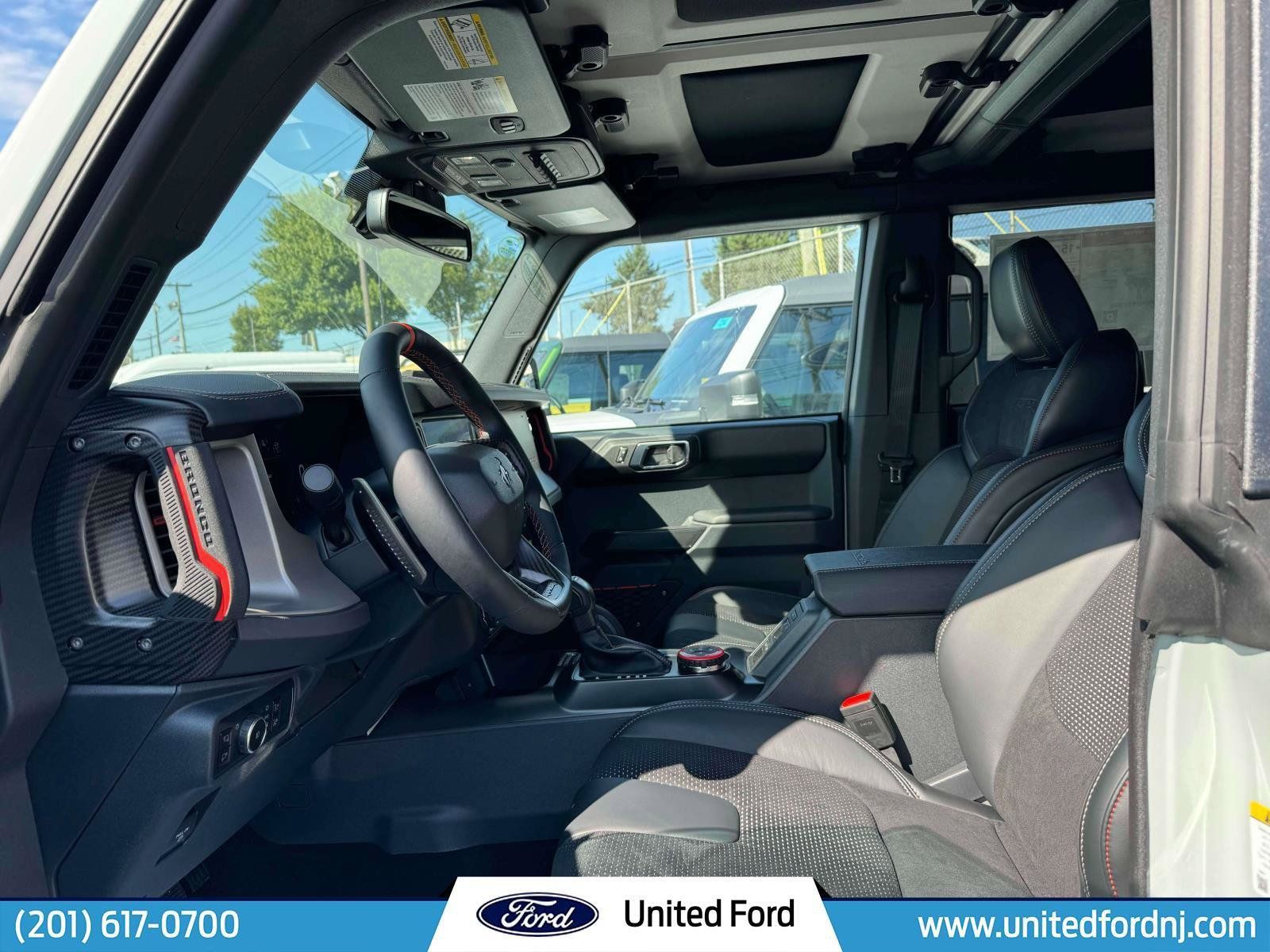 Used 2024 Ford Bronco Raptor w/ Interior Carbon Fiber Pack 6 AWD/4WD image 32