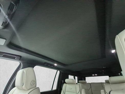 Used 2023 Cadillac Escalade ESV Sport w/ LPO, ONYX Package AWD/4WD image 16