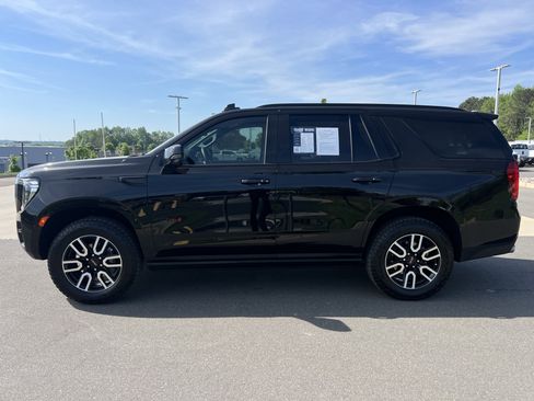 Used 2024 GMC Yukon AT4 w/ AT4 Premium Plus Package AWD/4WD image 6