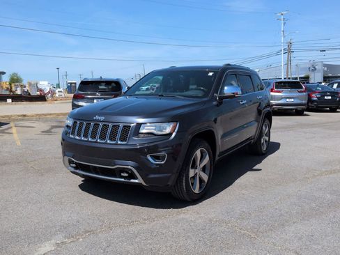 Used 2014 Jeep Grand Cherokee Overland w/ Advanced Technology Group AWD/4WD image 4