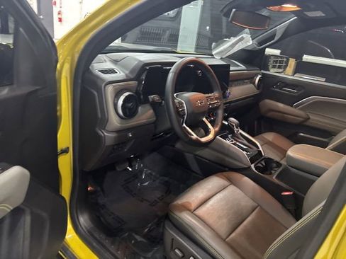 Used 2023 Chevrolet Colorado ZR2 w/ ZR2 Convenience Package III image 12