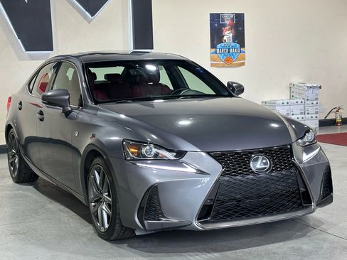 Used 2018 Lexus IS 300 F Sport image 2