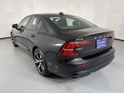 Used 2024 Volvo S60 B5 Core image 7