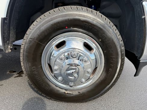 Used 2024 RAM 3500 Big Horn image 35