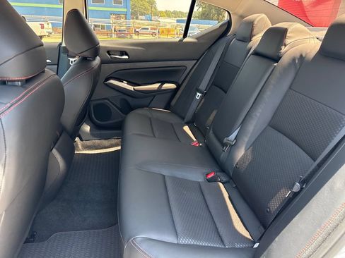 Used 2025 Nissan Altima 2.5 SR FWD image 26