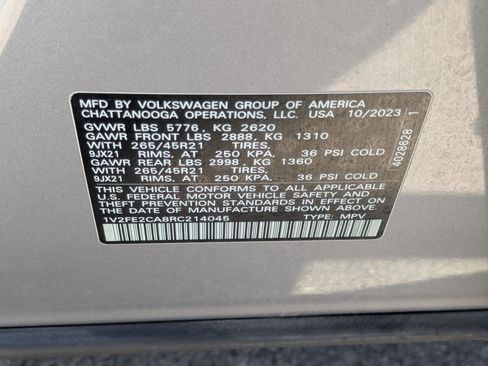 Used 2024 Volkswagen Atlas Cross Sport SEL Premium R-Line AWD/4WD image 38