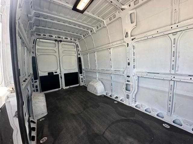 Used 2023 RAM ProMaster 3500 w/ Lane Management Group FWD image 15